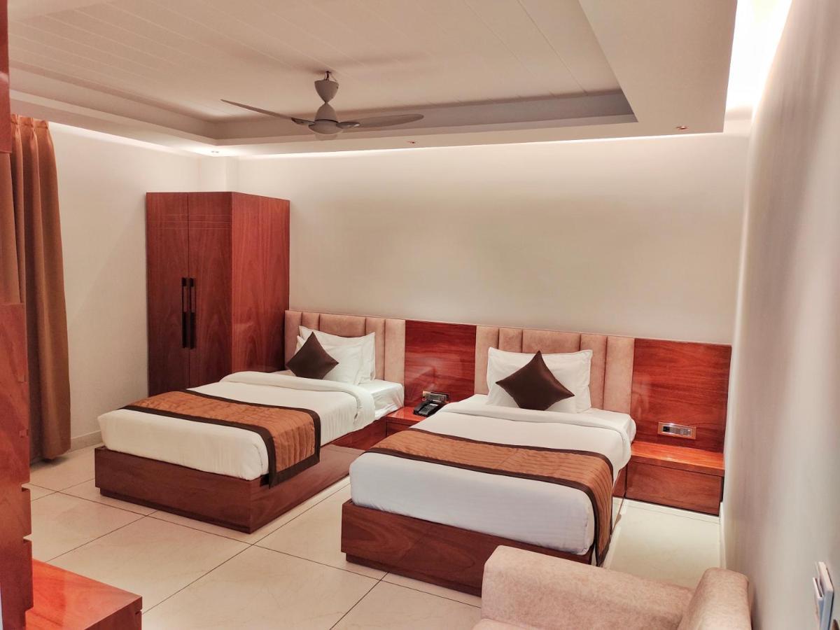 Hotel Suncity Palace Katihar Exteriör bild