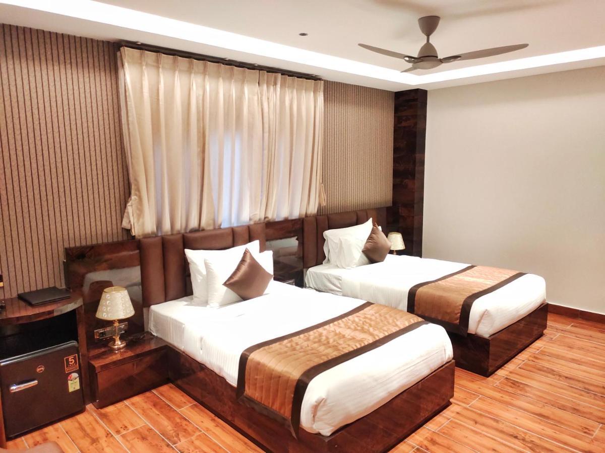 Hotel Suncity Palace Katihar Exteriör bild