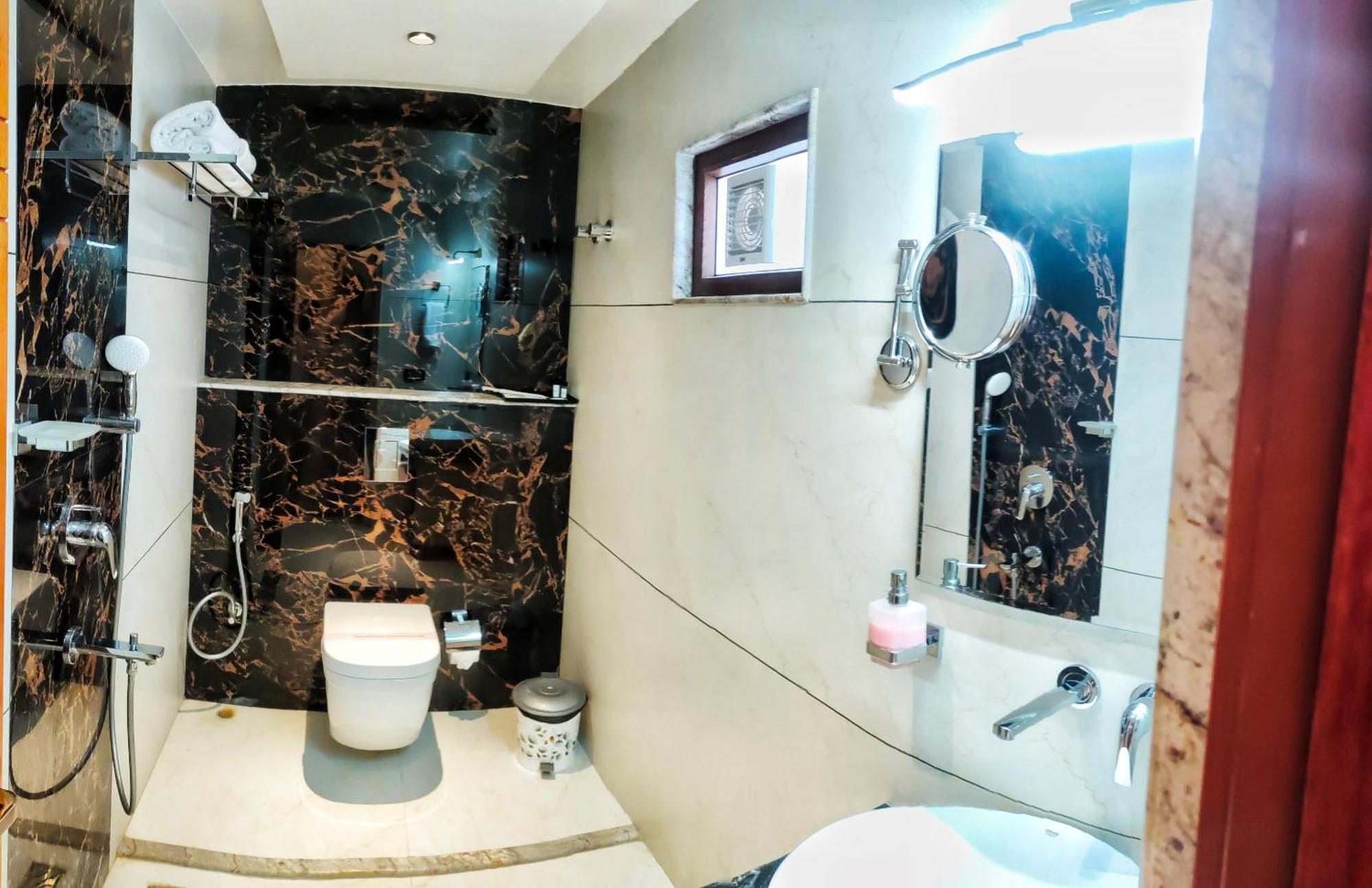 Hotel Suncity Palace Katihar Exteriör bild