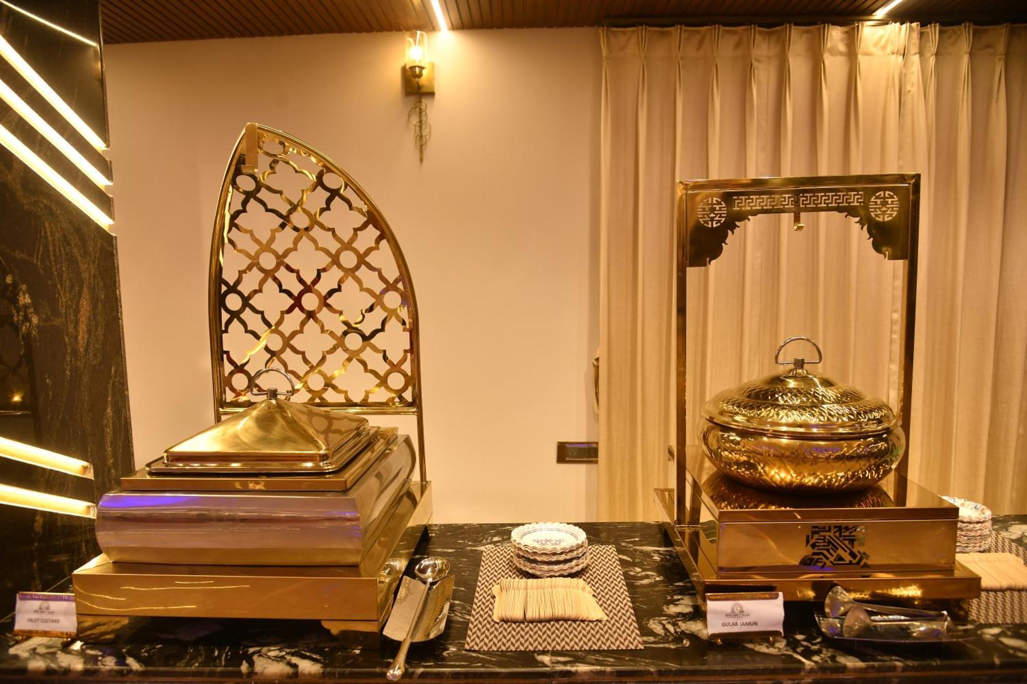 Hotel Suncity Palace Katihar Exteriör bild