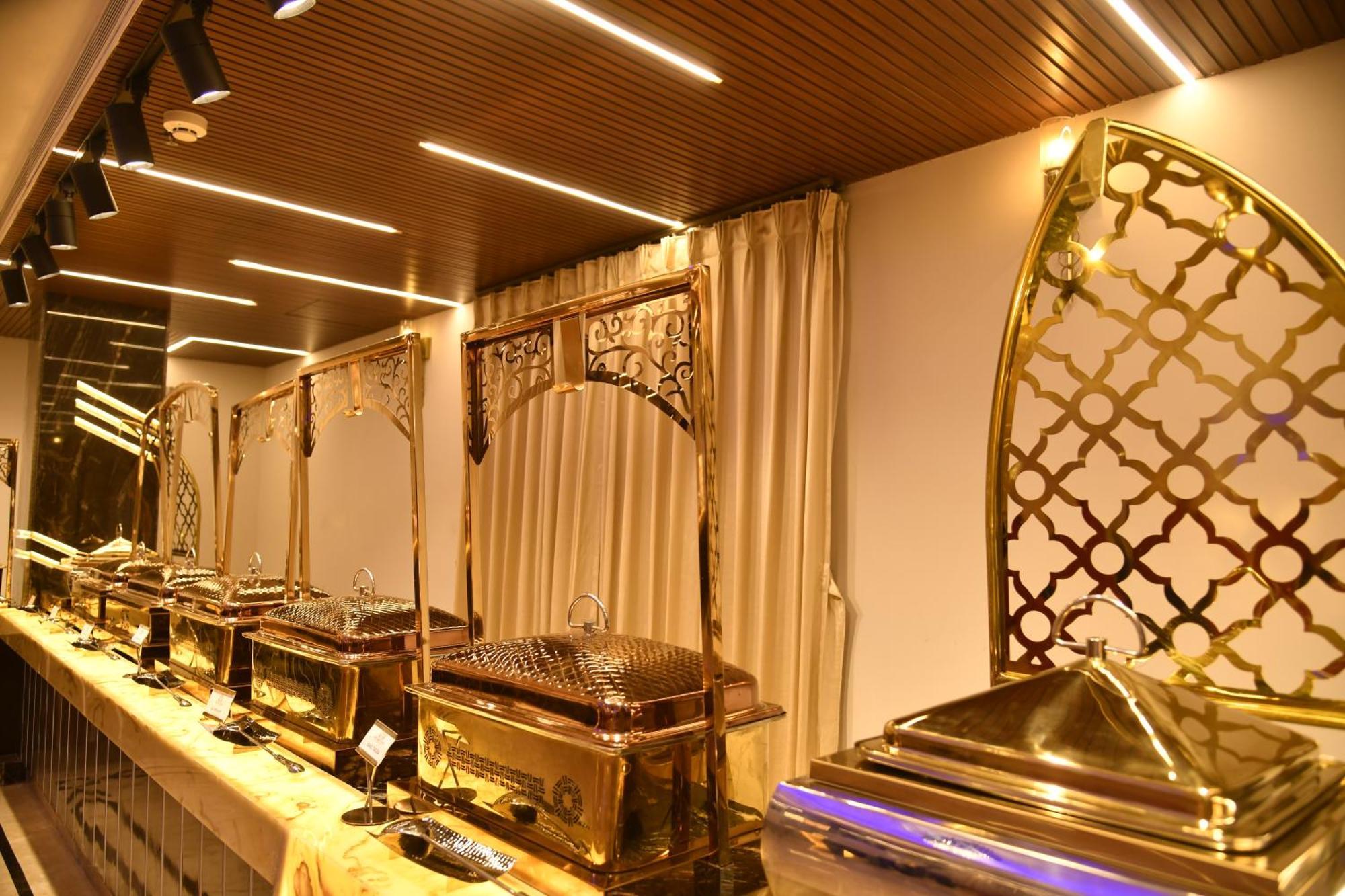 Hotel Suncity Palace Katihar Exteriör bild